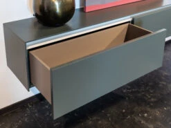 Toonzaalmodel Hangkast GINEPRO -Zuiver || RICHMOND Verkoop 57851