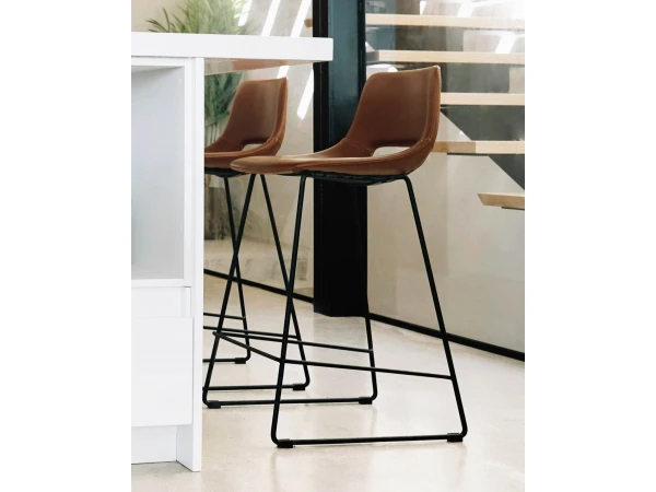 Barstoel ZAHARA - Bruin Lederlook Bruin 2 Barstoel ZAHARA - Bruin Lederlook Bruin - Afbeelding 2