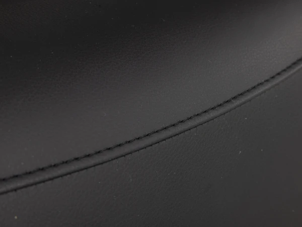 Elektrische Relaxfauteuil RANA - Zwart Leder Zwart 10 Elektrische Relaxfauteuil RANA - Zwart Leder Zwart - Afbeelding 10