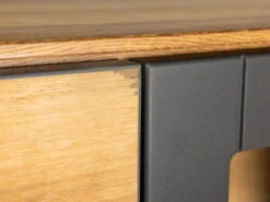 Vitrinekast FINLAND - Balkeneik Fineer Hout 18 Vitrinekast FINLAND - Balkeneik Fineer Hout -Zuiver || RICHMOND Verkoop richter young design finland 68693