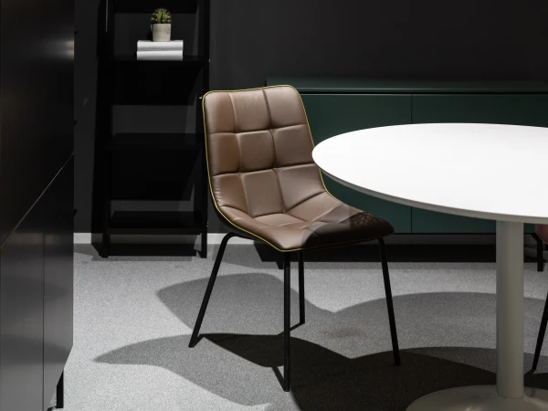 Stoel LUCCA - Bruin/olijf Lederlook Donkerbruin 7 Stoel LUCCA - Bruin/olijf Lederlook Donkerbruin - Afbeelding 7