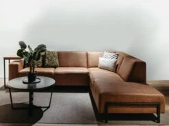 Hoekzetel SAINT-TROPEZ - Cognac Cognac -Zuiver || RICHMOND Verkoop richter young design saint tropez 70426