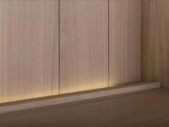 Vitrine BRIGHTON Incl. Led - Black Matte/naturel Zwart 8 Vitrine BRIGHTON Incl. Led - Black Matte/naturel Zwart -Zuiver || RICHMOND Verkoop william winston brighton 22922