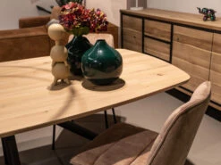 Tafel ARVADA Ovaal/centrale Poot - Naturel Hout -Zuiver || RICHMOND Verkoop xooon arvada 56078